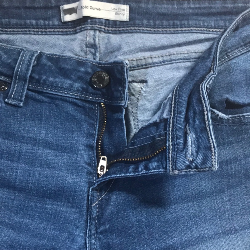 LEVIS JEANS - Picture 3 of 10